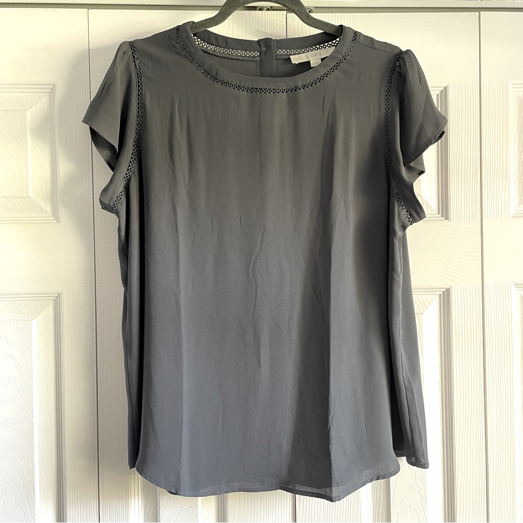 Gray Loft Top With Button-Down Back